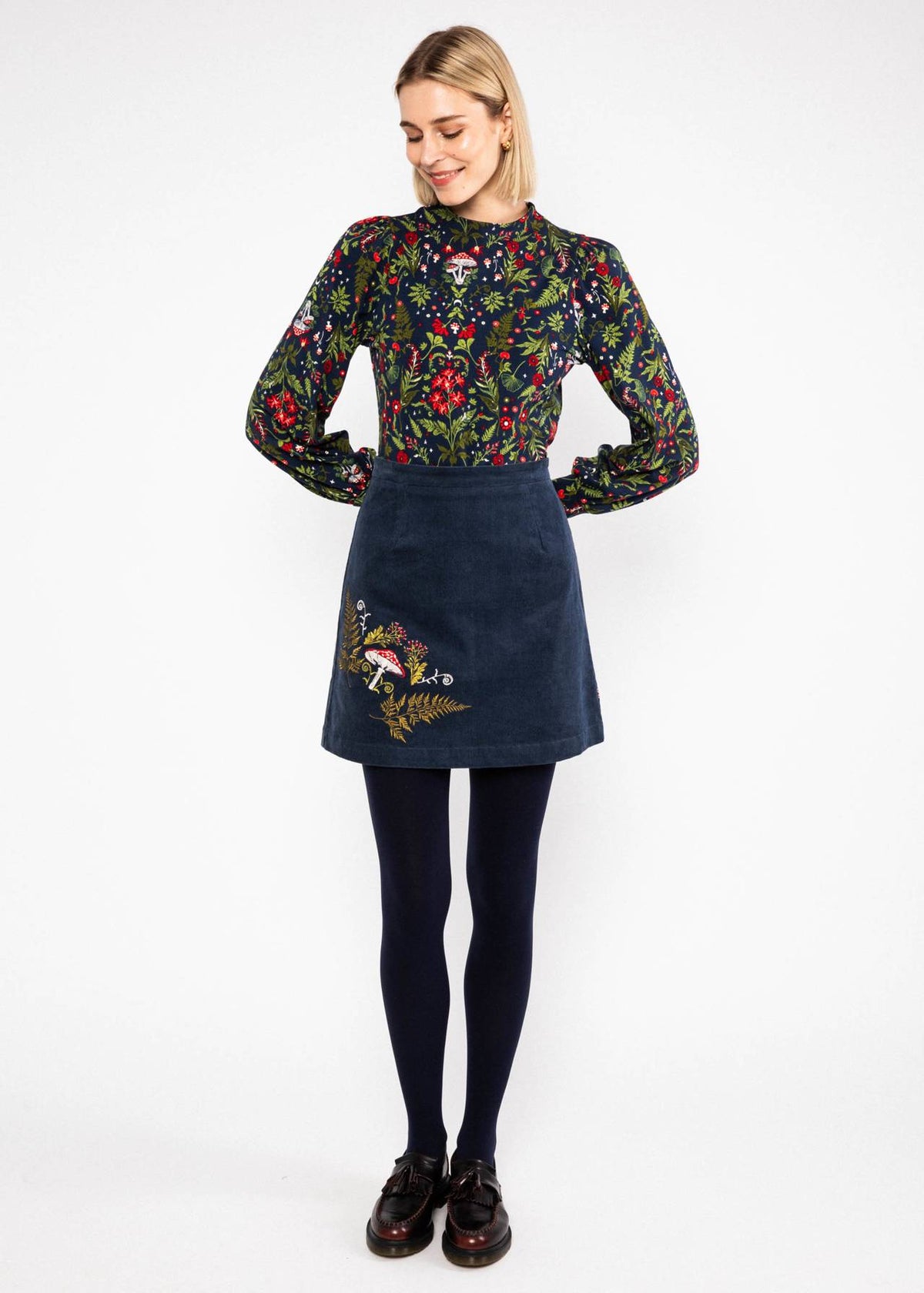 Rock - Dreamy Eyes - nordic academy embroidery