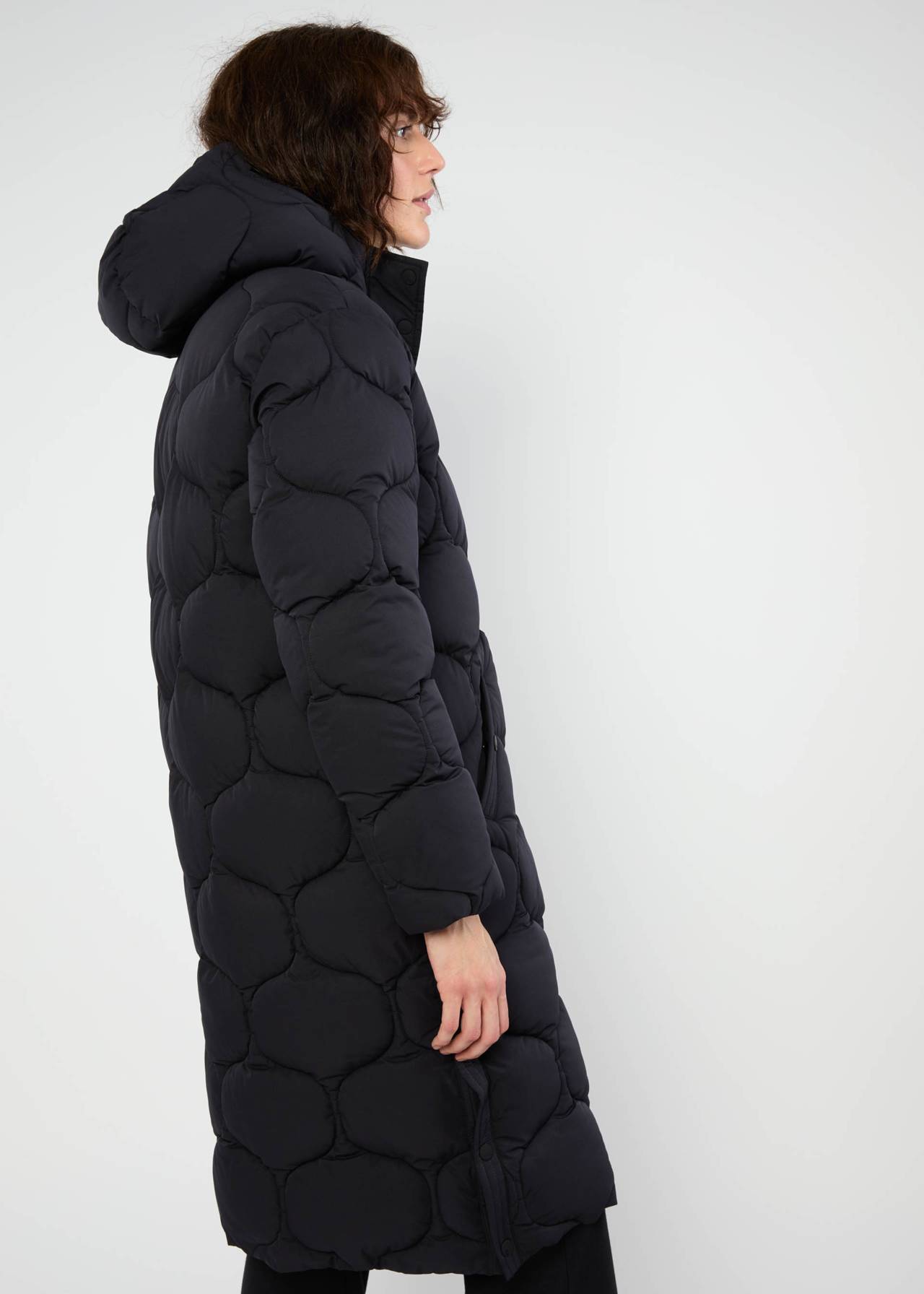 Mantel - No Down Mister - falling into deep black