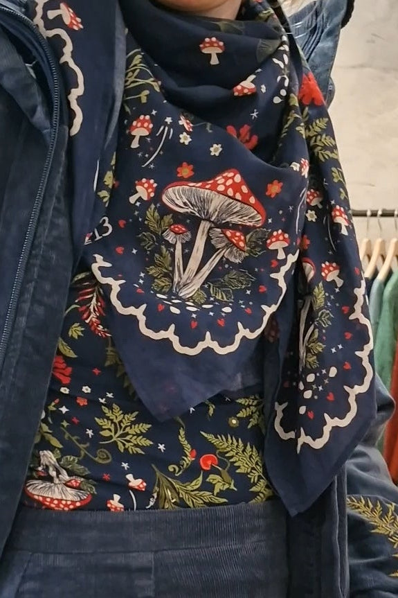 Rock - Dreamy Eyes - nordic academy embroidery
