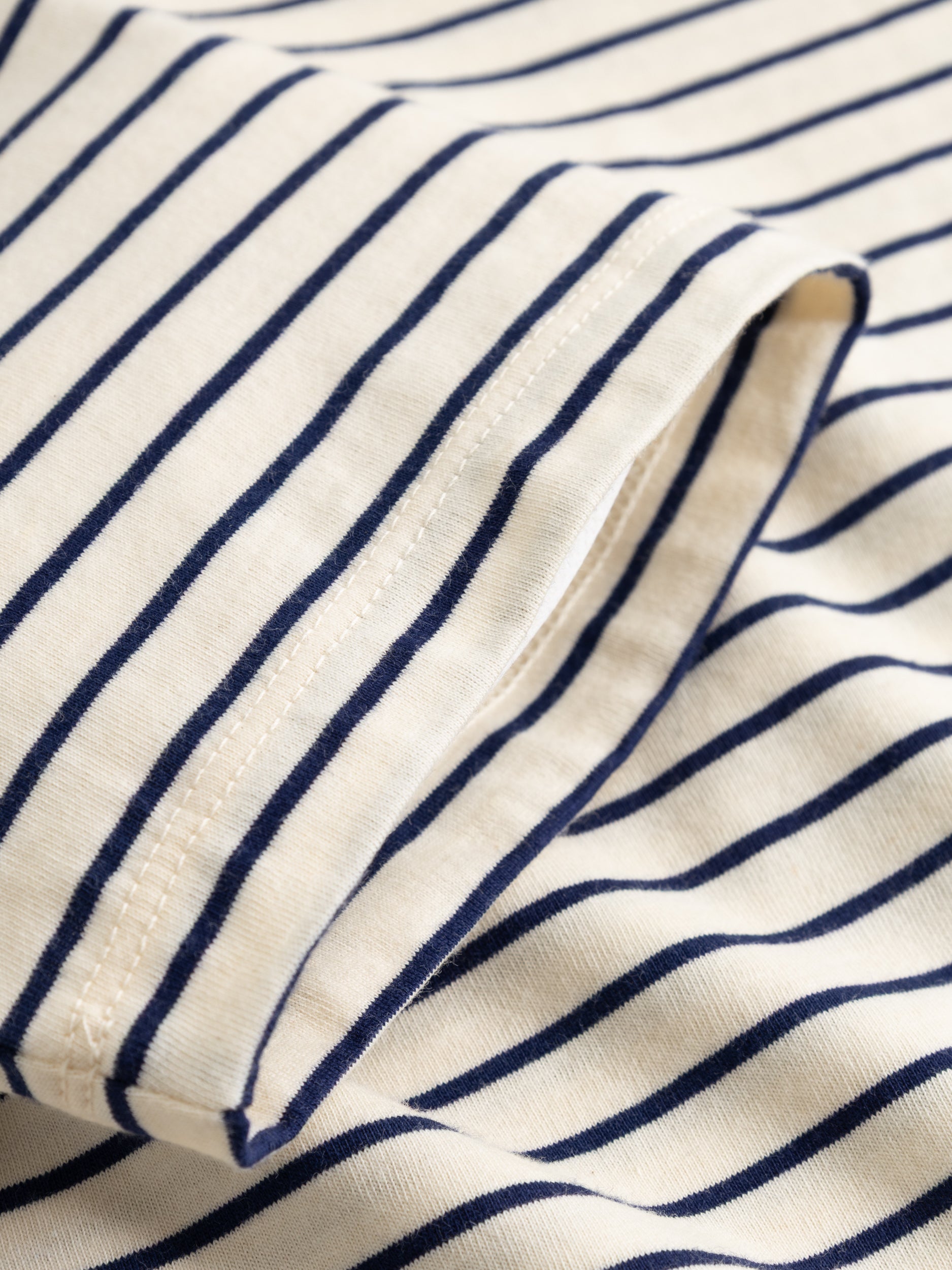 T-Shirt - Endless Horizon T-Shirt - White