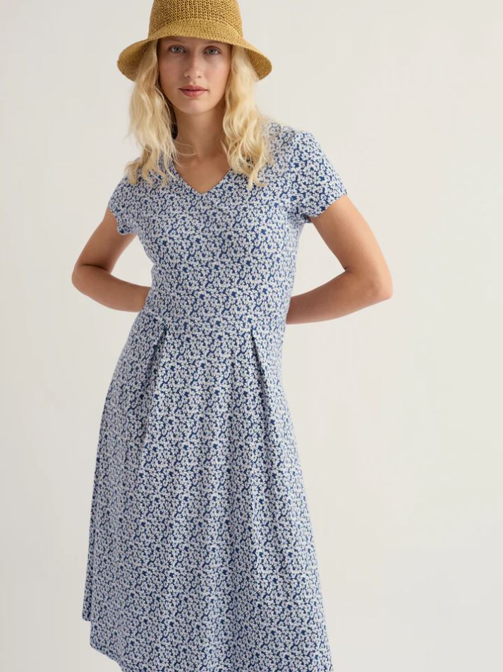 Kleid - Pier View Dress - Bunched Cornflowers Dark Voyage