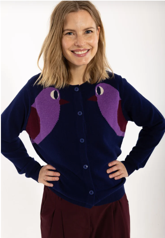 Danelife Merino-Strickjacke tiefblau mit Vogelmotiv