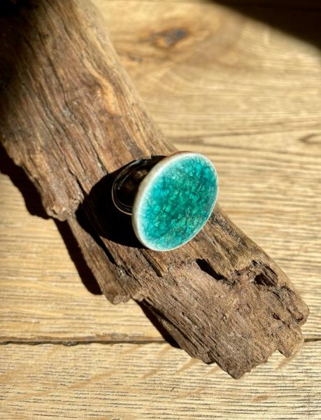 Ring mit Keramikcabochon - blaugrün
